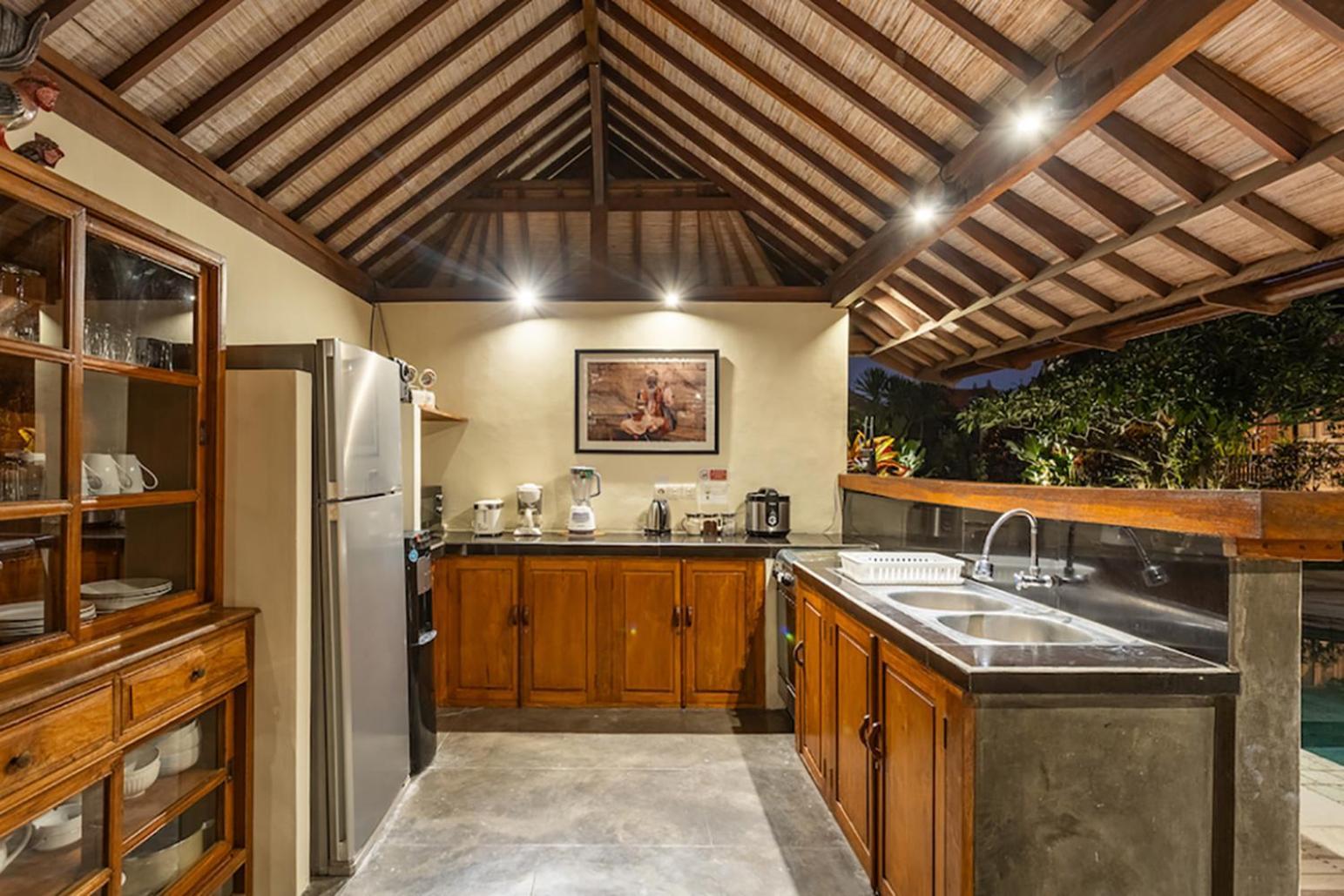Villa Lina By Optimum Bali Villas チャングー エクステリア 写真