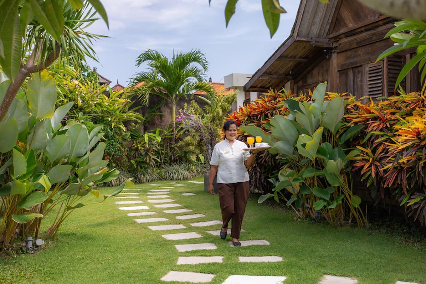 Villa Lina By Optimum Bali Villas チャングー エクステリア 写真