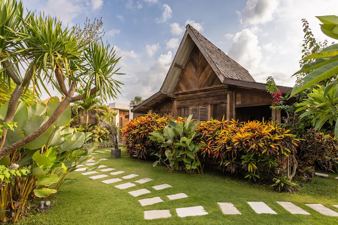 Villa Lina By Optimum Bali Villas チャングー エクステリア 写真