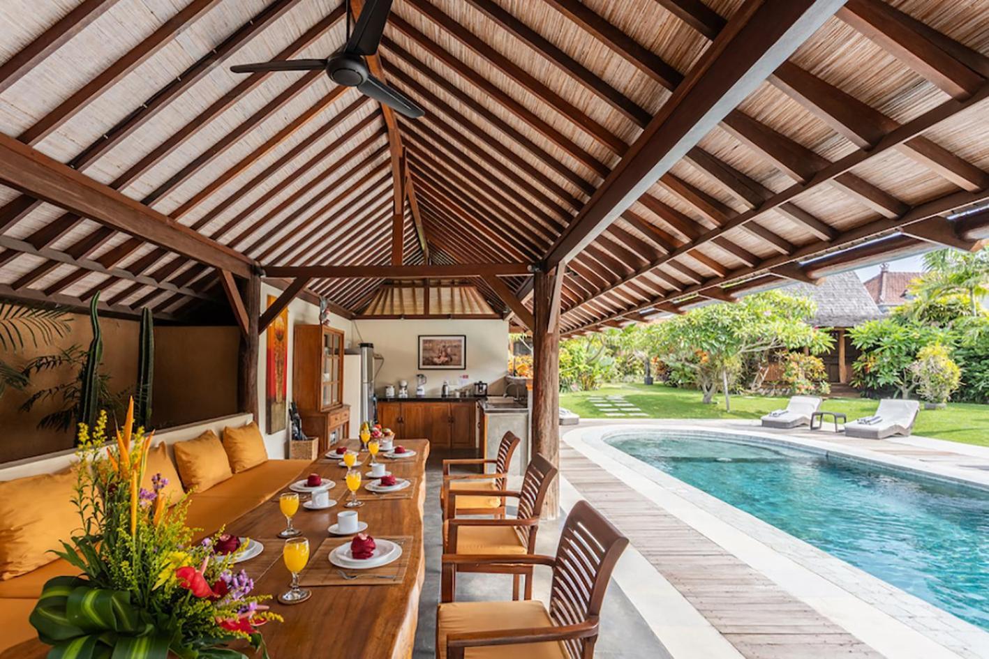 Villa Lina By Optimum Bali Villas チャングー エクステリア 写真