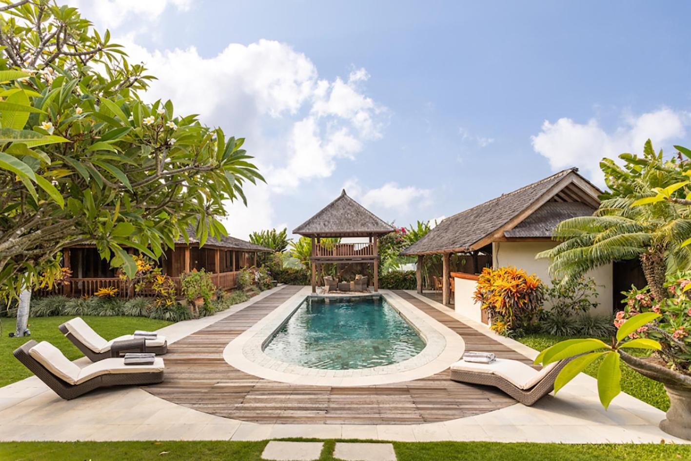 Villa Lina By Optimum Bali Villas チャングー エクステリア 写真